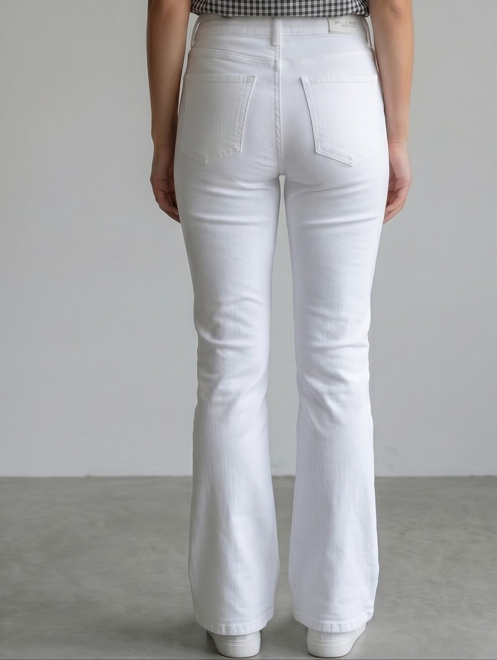Pilcro For Anthropologie White "The YaYa" Flare Stretch Jeans 27